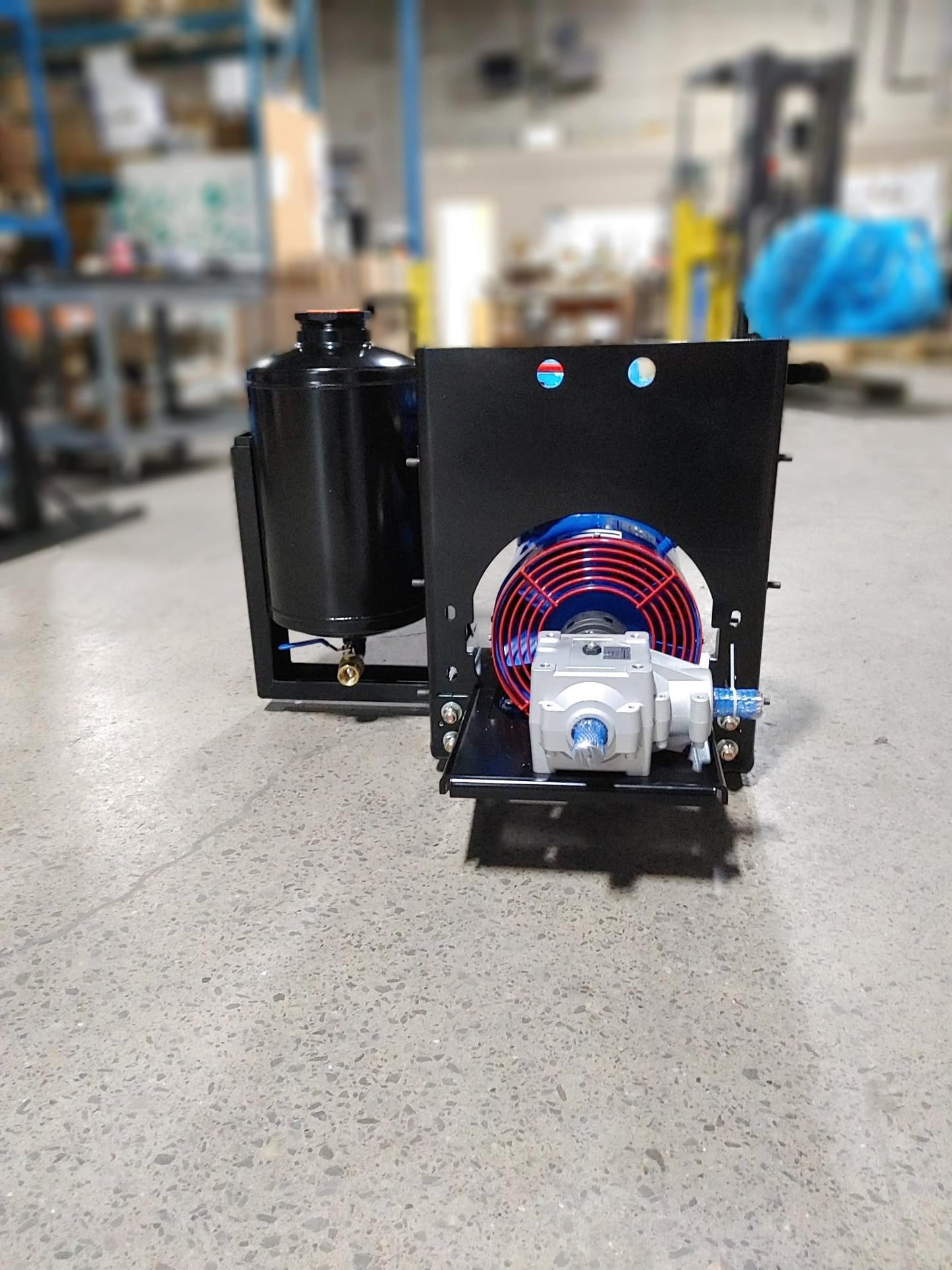 VACUUM PUMP FRUITLAND (ELIMINATOR PACKAGE, WITH BRACKET & MUFFLER)